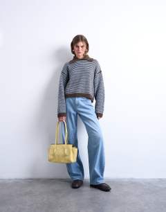 Model wearing Knitted stripe collar jumper