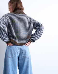 Model wearing Knitted stripe collar jumper