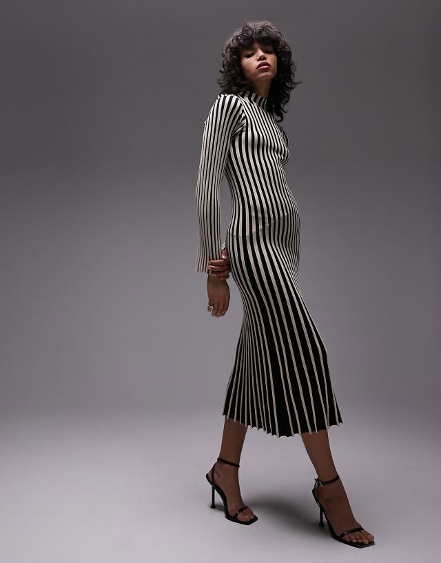 Topshop - knitted stripe long sleeve midi dress in monochrome