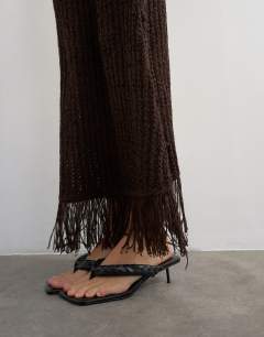 Model wearing Knitted tape yarn co-ord maxi in chocolate