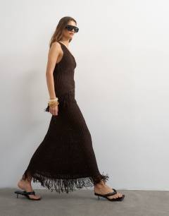 Model wearing Knitted tape yarn co-ord maxi in chocolate