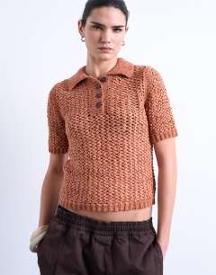 Knitted tape yarn polo in rust