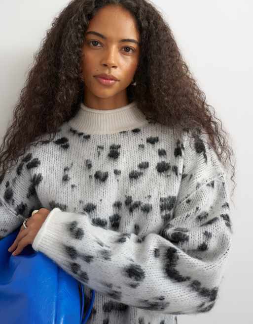 Topshop knitted wool blend roll edge chunky sweater in dalmatian, 2 of 4