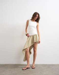 Model wearing Knot detail ruched side tank in ivory
