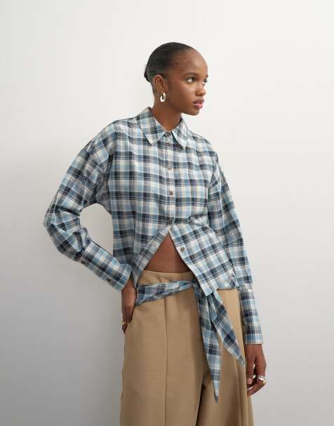 Topshop Kombiteil, tailliertes kariertes Hemd in Marineblau - view 1