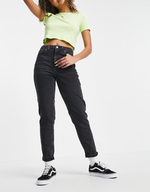 Topshop - Komfortable Mom-jeans med stretch i sort vask