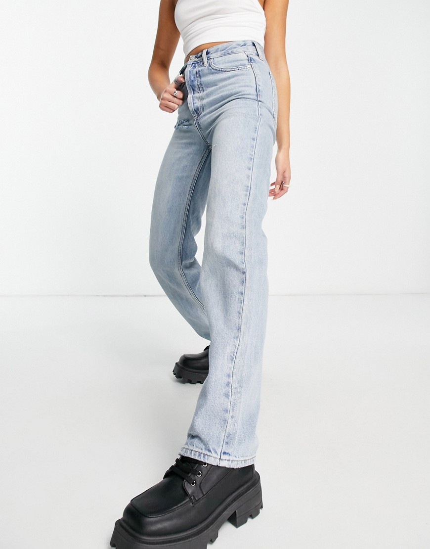 Topshop - Kort - Gebleekte jeans van biologische katoenmix met scheur-Blauw