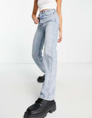 Topshop Kort jeans with rip in bleach - ASOS Price Checker