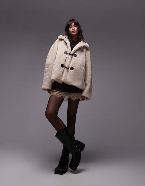 Topshop - Korte borg jas met sluitingen in crème - view 1