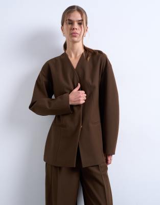 Topshop - Kragenloser Blazer in Schokobraun mit ovalen Ärmeln, Kombiteil-Bunt