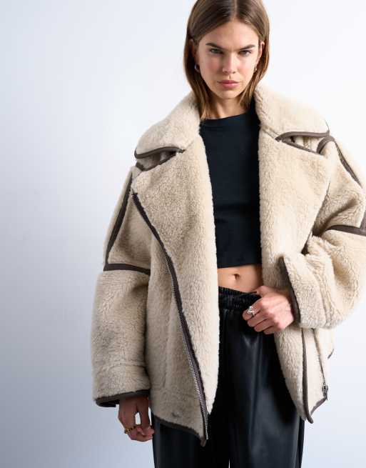 Topshop – Kremowa kurtka pilotka oversize z kożuszka, 2 z 4