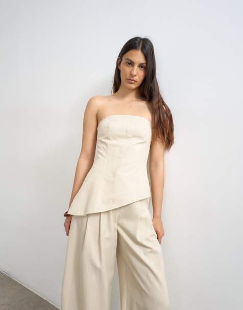 Topshop – Kremowobeżowy asymetryczny top z dekoltem bandeau i nieobszytym brzegiem, część zestawu - view 1