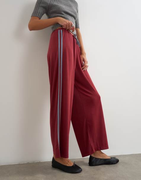 Topshop krótki sportowy jogger z cupro w kolorze czarnym - view 1
