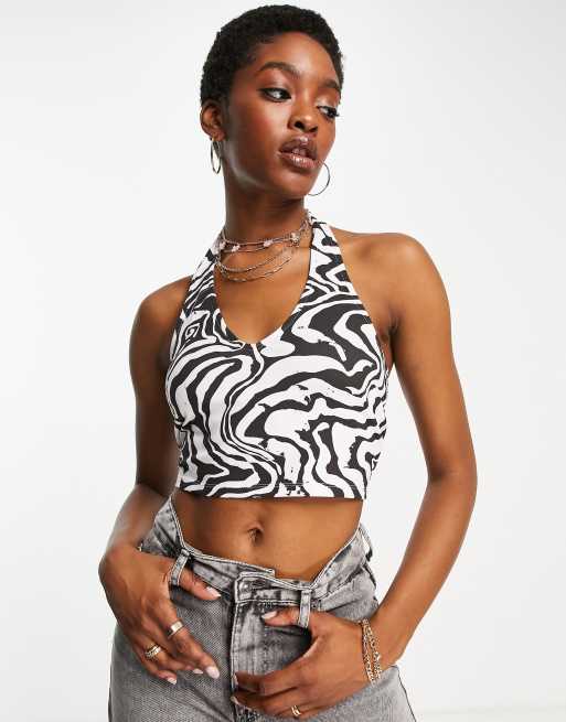 Topshop – Krótki top w jednokolorowy wzór zebry