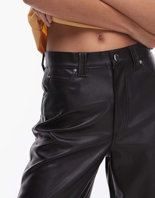 Topshop – Kunstleder-Shorts in Schwarz in ungewöhnlicher Länge, 5 von 5