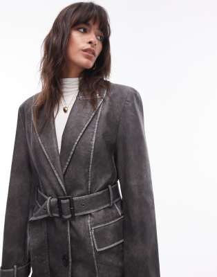 Topshop - Kunstleder-Trenchcoat in verwaschenem Schwarz mit Gürtel