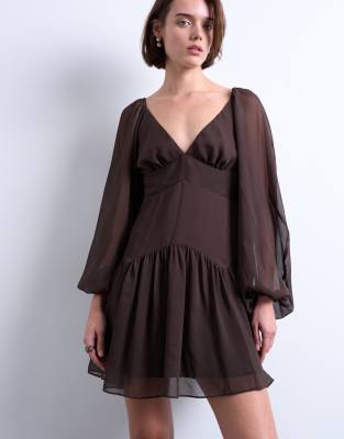 Topshop - Kurzes Freizeitkleid mit Grunge-Blumenmuster und Blouson-Ärmeln-Brown