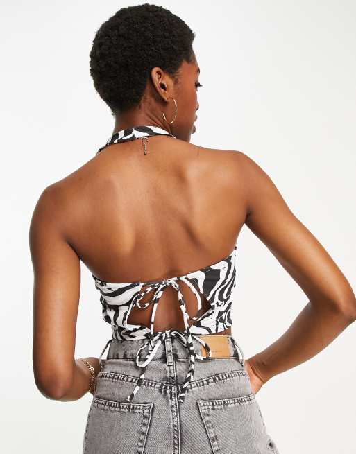 Topshop – Kurzes Neckholder-Oberteil mit Zebramuster in Schwarz-Weiß, 2 von 4