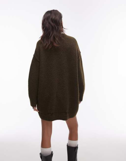 Topshop – Kurzes Oversize-Strickkleid in Khaki mit Rundhalsausschnitt und Sichtnaht, 3 von 4