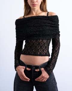Lace deep fold bardot long sleeve top in black