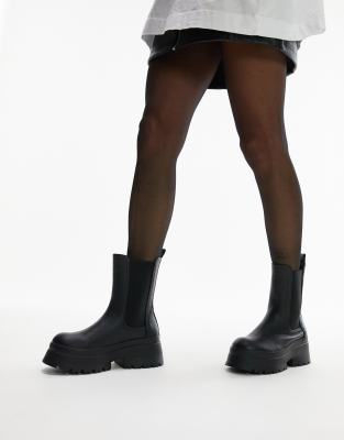 Topshop - Lake - Chelsea-Stiefel in Schwarz mit dicker Sohle