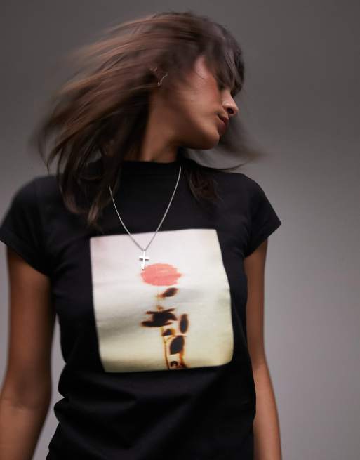 Topshop – Lang geschnittenes Alltags-T-Shirt in Schwarz mit Rosenfoto-Grafik