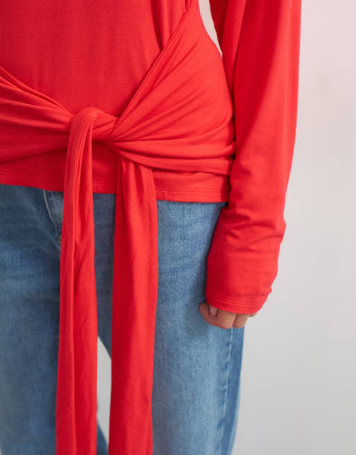 Topshop långärmad top med knut framtill och draperad effekt i rött, 4 av 4