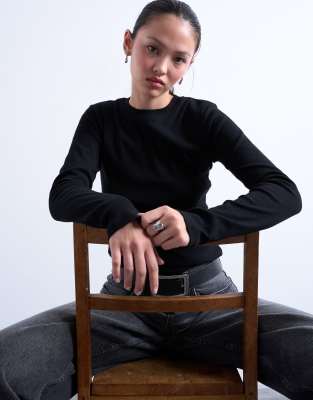 Topshop - Langärmliges Basic-T-Shirt in Schwarz
