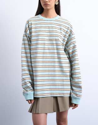 Topshop - Langärmliges, lässiges Skater-T-Shirt in Beige gestreift-Neutral