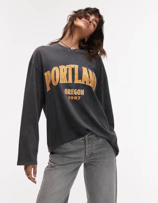 Topshop - Langärmliges Skater-T-Shirt in Grau mit „Portland"-Grafikprint