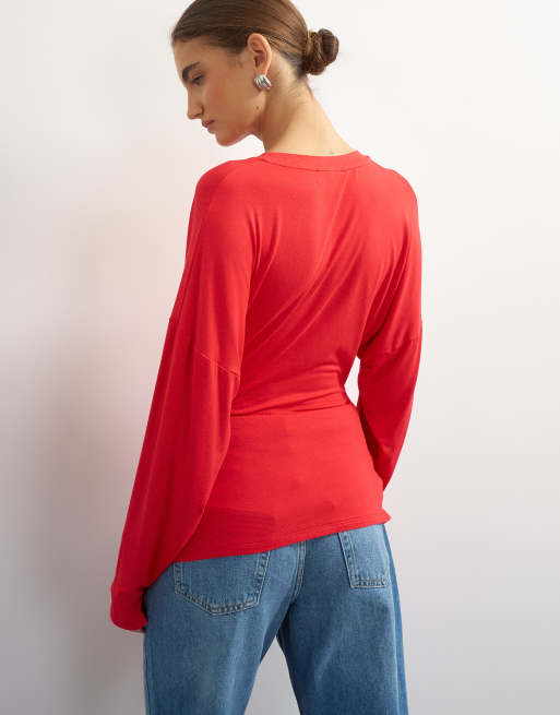 Topshop langärmliges, vorne geknotetes, fließendes Oberteil in Rot, 3 von 4