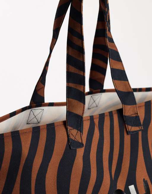 Topshop large canvas tote bag in chocolate zebra, 4 of 4