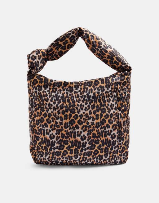 Topshop – Lässige Schultertasche aus Nylon mit Knotendesign und Leopardenmuster , 3 von 4