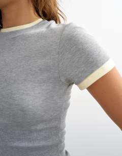 Model wearing Layered short sleeve fitted tee in grey & yellow