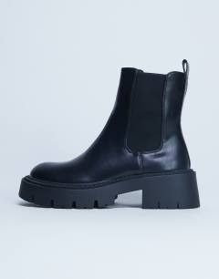 Layla chunky chelsea boots in black