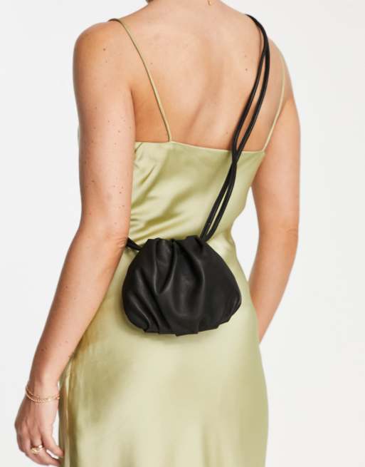Topshop - Leah - Borsa a tracolla in pelle nera con cordino
