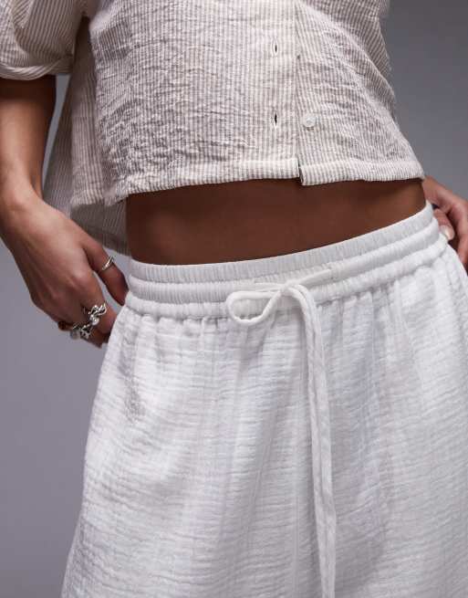 Topshop – Legere Schlupfhose aus dünnem, weitmaschigem Baumwollstoff in Weiß, 2 von 5