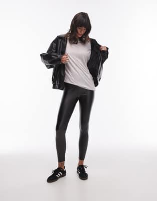 Topshop - Leggings aus Kunstleder in Schwarz