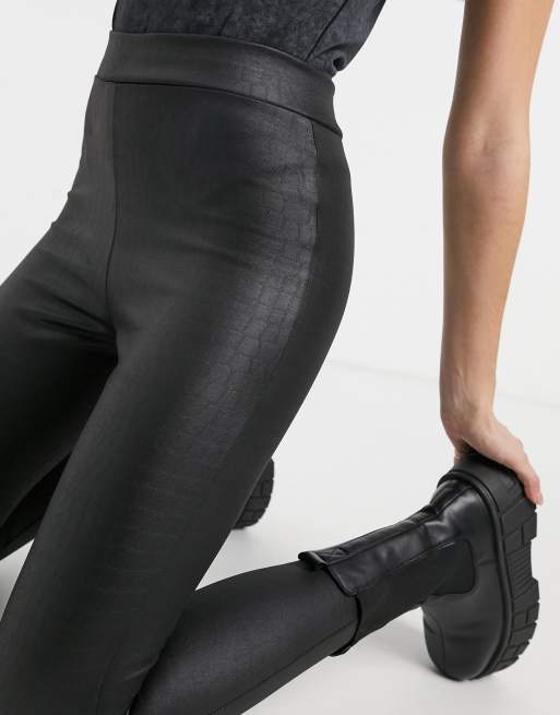 Topshop - Leggings i våd look i sort croc, 3 af 4