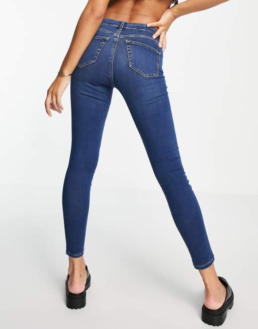 Topshop Leigh jeans in mid blue