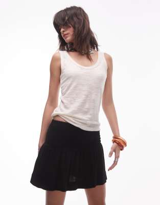 Topshop - Leinen-Minirock in Schwarz mit seitlicher Raffung und hohem Bund
