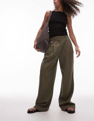 Topshop - Leinenhose in Khaki mit hohem Bund und doppelten Bundfalten-Schwarz
