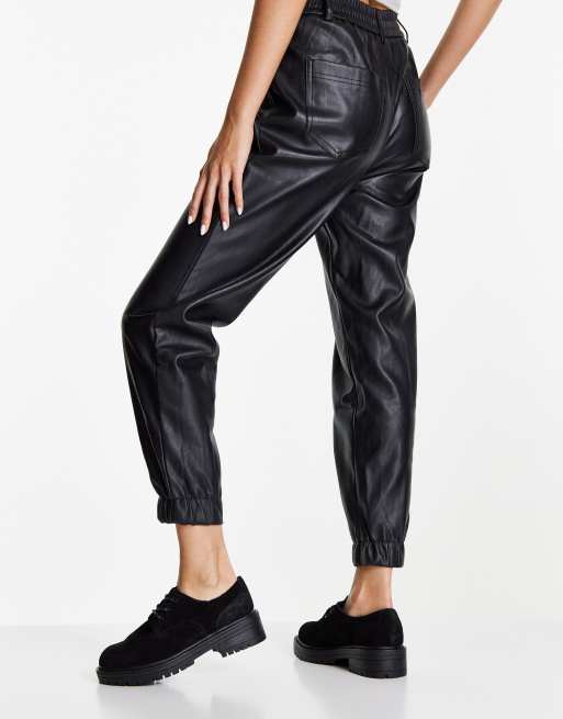 Topshop - Leon - Suède veterschoenen met brede pasvorm in zwart, 4 van 4