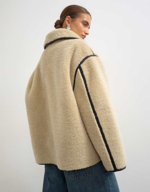 Topshop let fleece i lysebrun med imiteret lammeskind, 3 af 4