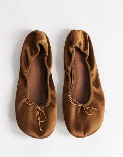 Lila round toe ballet flat in bronze satin