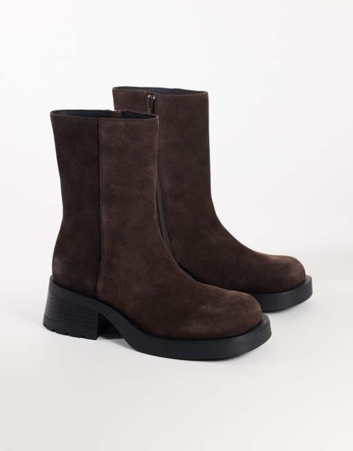 Topshop Lillian ankelstøvle i ægte ruskind med chunky sål i chocolate, 2 af 4