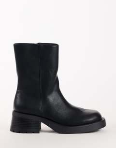 Lillian chunky ankle boot in black