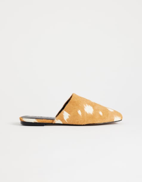 Topshop – Lillie – Płaskie buty z okrągłymi noskami ze skóry naturalnej wykończonej włosiem we wzór w plamki sarenki - view 1