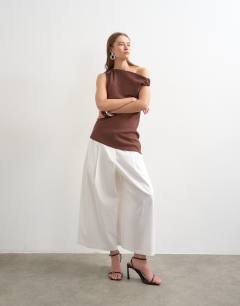 Model wearing Linen A line culotte in white