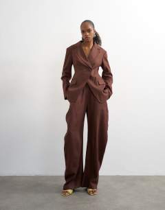 Model wearing Linen blend co ord occasion strong shoulder cinched waist blazer in chocolate